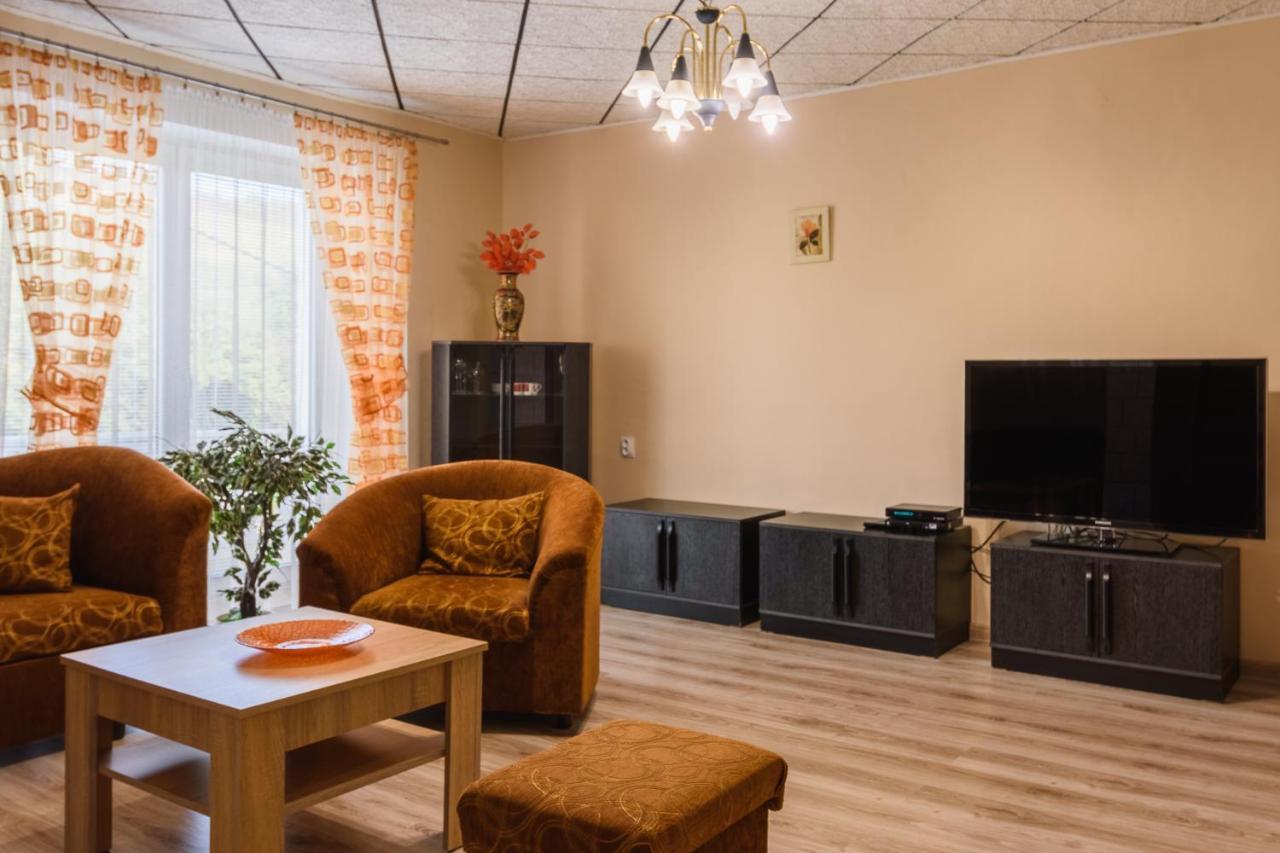 Apartman Elegant 2 Besenova Bagian luar foto
