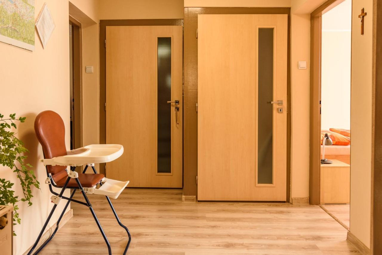Apartman Elegant 2 Besenova Bagian luar foto